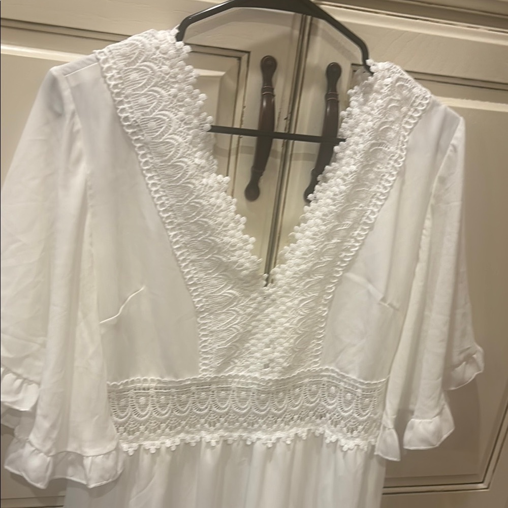 Elegant White Lace Dress
